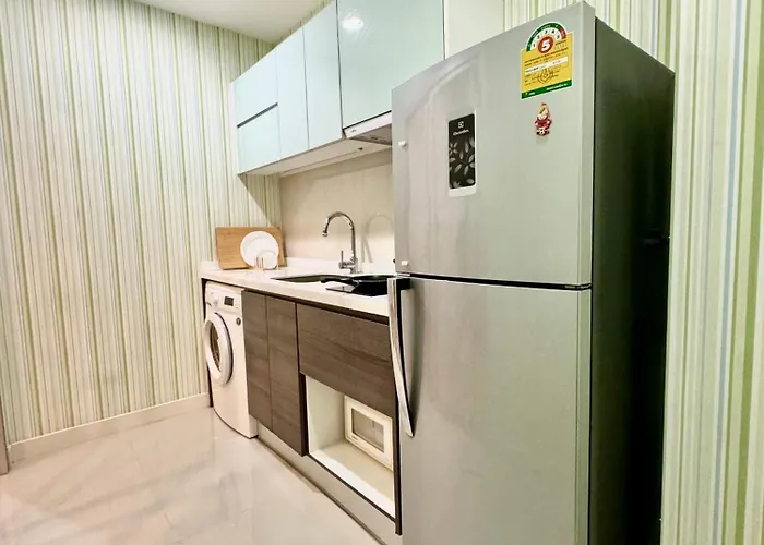 Sathorn Sathorn 11 Bts Saint Louis 公寓式飯店 曼谷