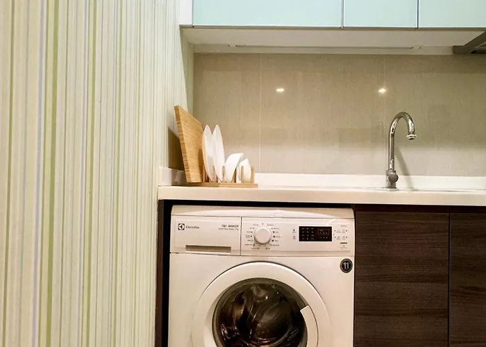 Sathorn Sathorn 11 Bts Saint Louis